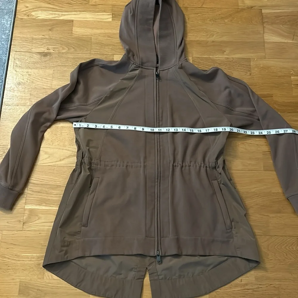 Athleta Triumph Hybrid Jacket